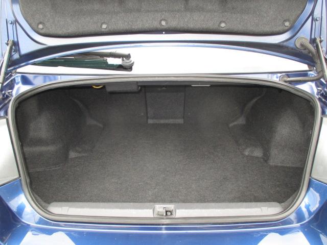 レガシィB4 2.5GT Sパッケージ 6速マニュアルミッション インタークーラーターボ 4WD タイミングベルト交換済み 純正18インチアルミホイール 純正HIDヘッドライト ETC キーレス スペアキー STI製ストラットタワーバー(29枚目)