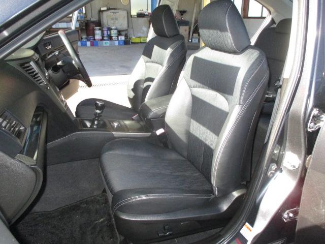 レガシィＢ４ ２．５ｉ　Ｓパッケージ　６速マニュアルトランスミッション　インタークーラーターボ　４ＷＤ　タイミングベルト交換済み　純正１８インチアルミホイール　純正ＨＩＤヘッドライト　純正フロント、リアフォグランプ　キーレス　スマートキー（13枚目）