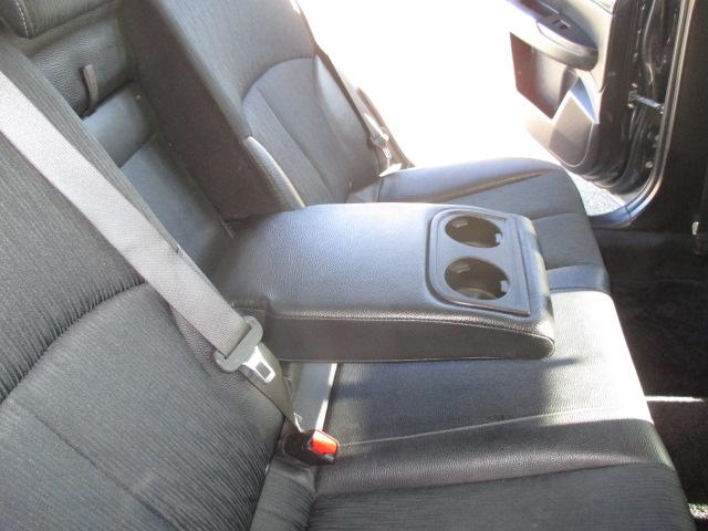 レガシィＢ４ ２．５ｉ　Ｓパッケージ　６速マニュアルトランスミッション　インタークーラーターボ　４ＷＤ　タイミングベルト交換済み　純正１８インチアルミホイール　純正ＨＩＤヘッドライト　純正フロント、リアフォグランプ　キーレス　スマートキー（24枚目）