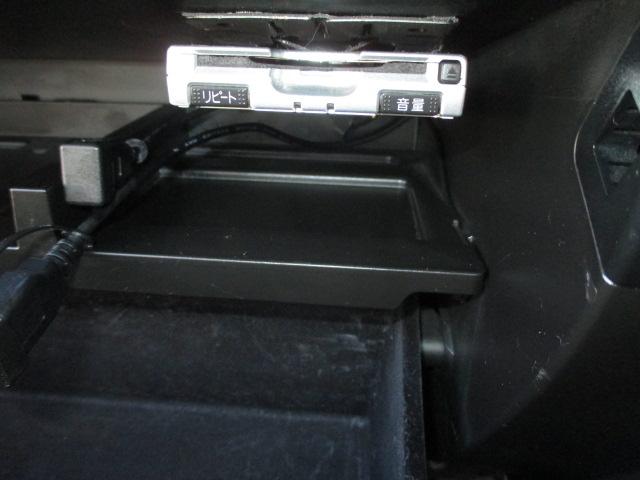 レガシィＢ４ ２．５ｉ　Ｓパッケージ　６速マニュアルトランスミッション　インタークーラーターボ　４ＷＤ　タイミングベルト交換済み　純正１８インチアルミホイール　純正ＨＩＤヘッドライト　純正フロント、リアフォグランプ　キーレス　スマートキー（28枚目）