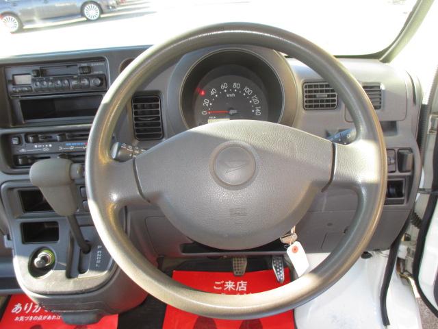 ハイゼットカーゴ ＤＸ　オートマチックトランスミッション　運転席助手席エアバック　パワーステアリング　ヘッドライトレベライザー　純正ラジオカセットデッキ　Ａ／Ｃ　スペアキー　純正ドアバイザー　積載量３５０ｋｇ　集中ドアロック（16枚目）