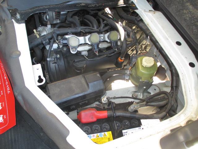 ハイゼットカーゴ ＤＸ　オートマチックトランスミッション　運転席助手席エアバック　パワーステアリング　ヘッドライトレベライザー　純正ラジオカセットデッキ　Ａ／Ｃ　スペアキー　純正ドアバイザー　積載量３５０ｋｇ　集中ドアロック（17枚目）