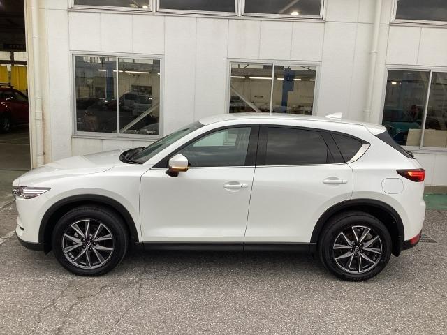 ＣＸ－５ ２．２　ＸＤ　Ｌパッケージ　ディーゼルターボ　４ＷＤ　ＥＴＣ２．０　バックカメラ　１９ＡＷ　バックソナー　追従式クルコン　Ｂカメ　１オナ　キーレス　Ｂｌｕｅｔｏｏｔｈオーディオ　レーンアシスト　本革シート　盗難防止　運転席パワーシート　禁煙　ナビ＆ＴＶ（36枚目）