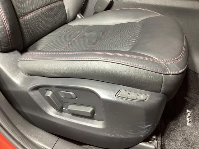 CX-5 2.5 25S スポーツ アピアランス 追従走行 DSC 地デジ 本革 LEDヘッドライト ETC車載器 TV Pシート BTオーディオ オートエアコン ドライブレコーダー Pセンサー アドバンスドキー オートライト 記録簿 シートヒーター(8枚目)