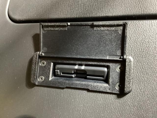 ロードスター 1.5 S レザーパッケージ V セレクション 6AF ETC オートライト ドラレコ Bluetooth接続 アイドリングストップ 衝突被害軽減ブレーキ フルセグTV BTオーディオ LEDヘッドライト オートライト 本革シート スマートキー(26枚目)