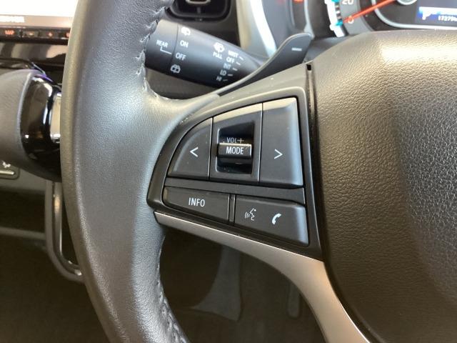 オーディオリモートコントロールスイッチにより、手元でのステレオ操作や、ハンズフリー通話が楽しめます。