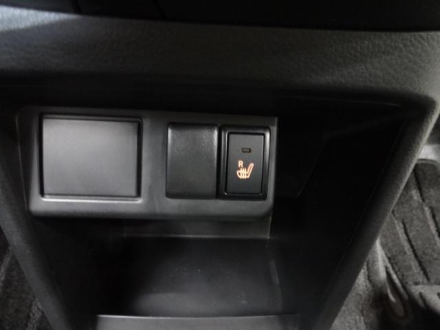 運転席にはシートヒーターが装備されていますので、寒い冬の日でも快適なドライブをお楽しみいただけます！