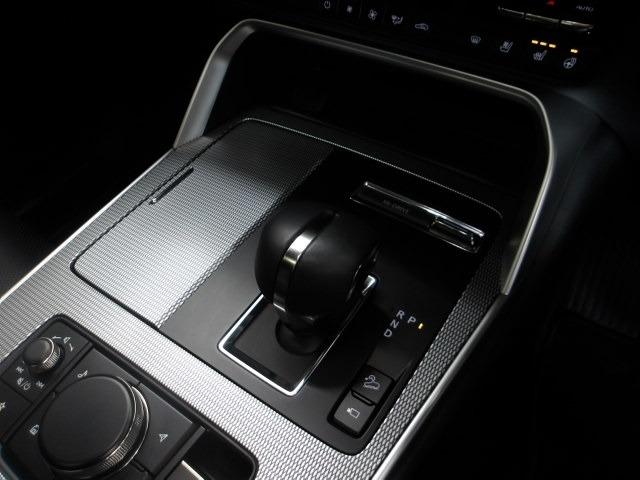 ＣＸ－６０ ３．３　ＸＤハイブリッド　エクスクルーシブ　スポーツ　ディー　ＢＯＳＥサウンド　パノラマサンルーフ　ナビ　地デジ　前席シートベンチレーション　前後シートヒーター　ＥＴＣ　レーンキープアシスト　白本革シート　横滑り防止装置　Ｂｌｕｅｔｏｏｔｈ（21枚目）