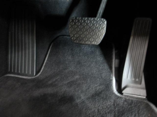 ＣＸ－６０ ３．３　ＸＤハイブリッド　エクスクルーシブ　スポーツ　ディー　ＢＯＳＥサウンド　パノラマサンルーフ　ナビ　地デジ　前席シートベンチレーション　前後シートヒーター　ＥＴＣ　レーンキープアシスト　白本革シート　横滑り防止装置　Ｂｌｕｅｔｏｏｔｈ（34枚目）