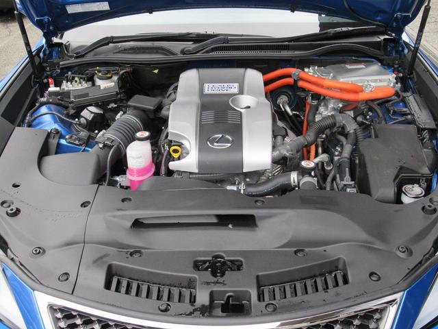 RC300h バージョンL 現行型 1オーナー車 セーフティS LDA BSM 赤革Pシート 3眼LED 2.0ETC ナビTV Bモニター スマートキー コーナーセンサー シートヒーター シートエアコン 純正18AW 記保付き(18枚目)
