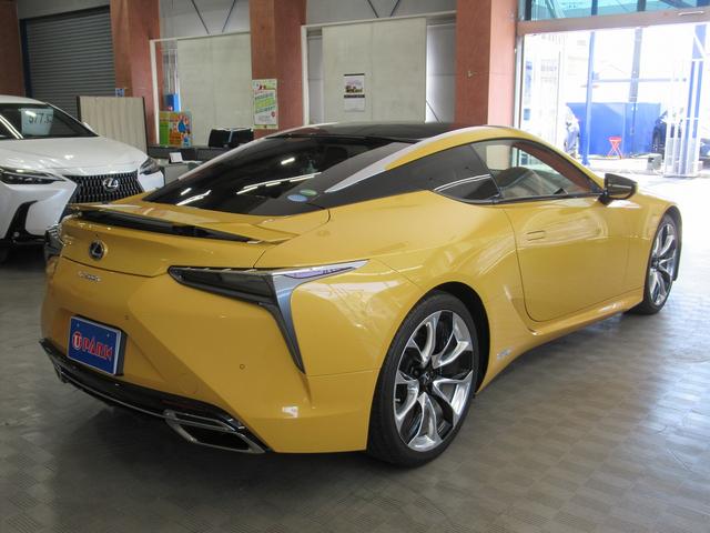 ＬＣ５００ｈ　Ｓパッケージ　アルカンターラ／本革シート・ブラック＆オレンジ内装・ベンチレーションシート・純正ナビ・フルセグ・３眼ＬＥＤ・ＣＦＲＰルーフ・アクティブリアウィング・純正２１ＡＷ・コーナーソナー・プリクラッシュ・(9枚目)