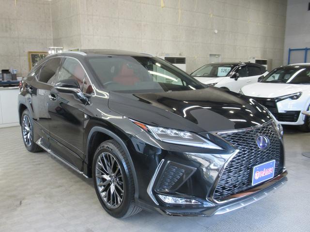 ＲＸ ＲＸ４５０ｈ　Ｆスポーツ　後期・１オーナー・赤革エアシート・ＳＲ・純正タッチパネルナビ・フルセグ・Ｓ／Ｂカメラ・純正２０ＡＷ・パワーバックドア・ルーフレール・パドルシフト・ステアヒーター・オートＨＩビーム・置くだけ充電（4枚目）