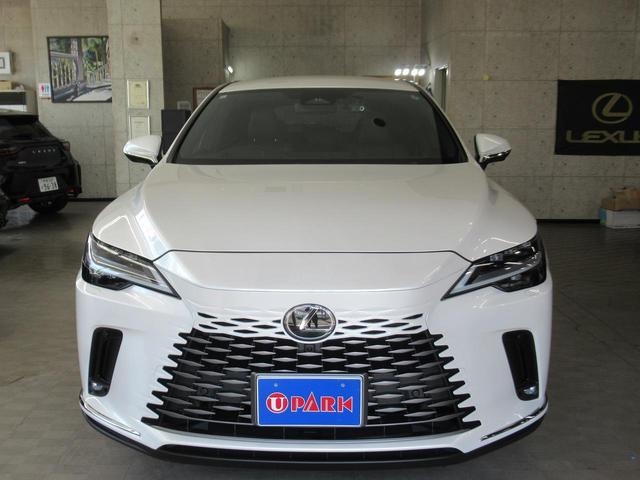 ＲＸ ＲＸ３５０ｈ　バージョンＬ　セミアニリン本革・全席エアシート・パノラミックビュー・１４インチナビ・フルセグ・アドバンスドパーク・ＨＵＤ・パワーバックドア・輻射ヒーター・デジタルインナーミラー・純正２１ＡＷ・ＬＥＤ・パドルシフト（4枚目）