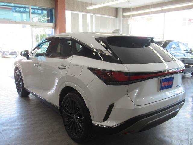 ＲＸ ＲＸ３５０ｈ　バージョンＬ　セミアニリン本革・全席エアシート・パノラミックビュー・１４インチナビ・フルセグ・アドバンスドパーク・ＨＵＤ・パワーバックドア・輻射ヒーター・デジタルインナーミラー・純正２１ＡＷ・ＬＥＤ・パドルシフト（6枚目）