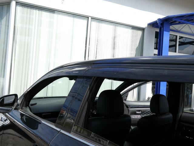 アウトランダーＰＨＥＶ Ｇプレミアムパッケージ　後期・ダイヤキルティングレザー・ｅ－Ａｓｓｉｓｔ・Ｓ－ＡＷＣ・純正ナビ・アラウンドビュー・フルセグ・純正１８ＡＷ・ＬＥＤヘッド・ＢＳＭ・ＬＫＡ・１００Ｖ１５００ｗ電源・シートヒーター・パドルシフト（44枚目）