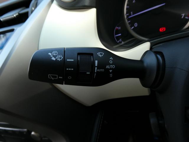 ＮＸ ＮＸ３００　Ｉパッケージ　後期・白革Ｌ－ＴＥＸレザー・パノラミックビューモニター・３眼ＬＥＤヘッド・純正ナビ・フルセグ・純正エアロ・セーフティＳ・ＯＰ１８ＡＷ・パワーバックドア・シートヒーター・オートＨＩビーム・ＥＧスターター（36枚目）