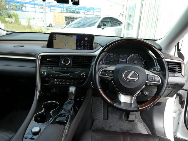 ＲＸ ＲＸ４５０ｈＬ　茶革エアシート・パノラミックビュー・３眼ＬＥＤヘッド・セーフティーＳ・純正ナビ・フルセグ・純正２０ＡＷ・ＨＵＤ・ＢＳＭ・パワーバックドア・ウッドコンビＨ・リアシートヒーター・オートＨＩビーム・７人乗り（11枚目）