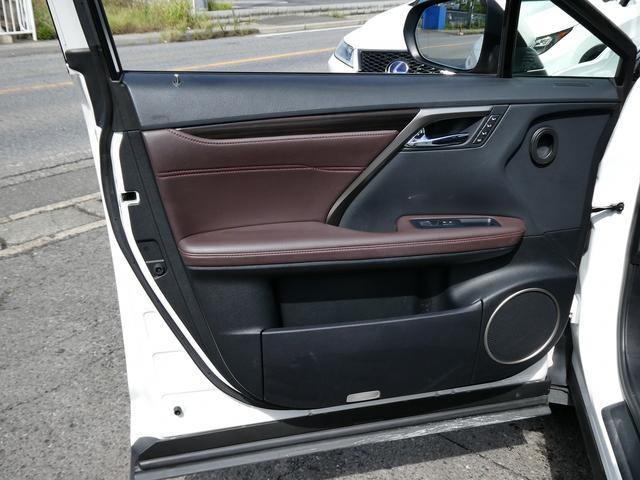 ＲＸ ＲＸ４５０ｈＬ　茶革エアシート・パノラミックビュー・３眼ＬＥＤヘッド・セーフティーＳ・純正ナビ・フルセグ・純正２０ＡＷ・ＨＵＤ・ＢＳＭ・パワーバックドア・ウッドコンビＨ・リアシートヒーター・オートＨＩビーム・７人乗り（52枚目）