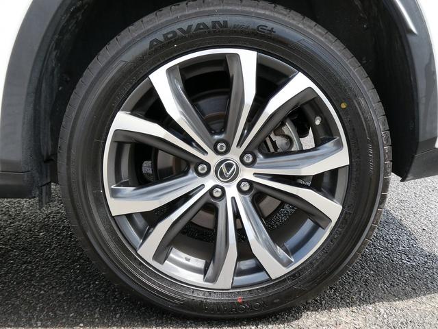 ＲＸ ＲＸ４５０ｈＬ　茶革エアシート・パノラミックビュー・３眼ＬＥＤヘッド・セーフティーＳ・純正ナビ・フルセグ・純正２０ＡＷ・ＨＵＤ・ＢＳＭ・パワーバックドア・ウッドコンビＨ・リアシートヒーター・オートＨＩビーム・７人乗り（68枚目）