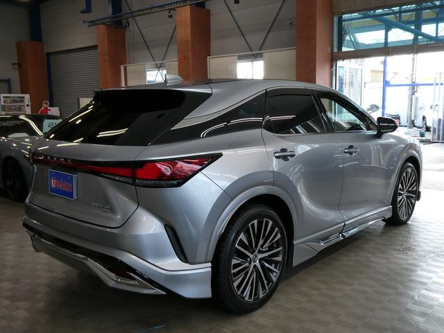 ＲＸ ＲＸ３５０　バージョンＬ　１オーナー・専用本革ウルトラスエードシート・モデリスタエアロ・全席エアシート・パノラミックビュー・１４インチナビ・フルセグ・３眼ＬＥＤ・デジタルインナーミラー・純正２１ＡＷ・ＨＵＤ・アドバンスドパーク（9枚目）
