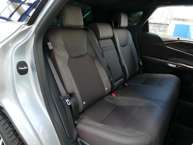 ＲＸ ＲＸ３５０　バージョンＬ　１オーナー・専用本革ウルトラスエードシート・モデリスタエアロ・全席エアシート・パノラミックビュー・１４インチナビ・フルセグ・３眼ＬＥＤ・デジタルインナーミラー・純正２１ＡＷ・ＨＵＤ・アドバンスドパーク（14枚目）