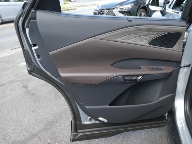 ＲＸ ＲＸ３５０　バージョンＬ　１オーナー・専用本革ウルトラスエードシート・モデリスタエアロ・全席エアシート・パノラミックビュー・１４インチナビ・フルセグ・３眼ＬＥＤ・デジタルインナーミラー・純正２１ＡＷ・ＨＵＤ・アドバンスドパーク（46枚目）