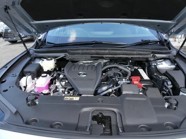 ＲＸ ＲＸ３５０　バージョンＬ　１オーナー・専用本革ウルトラスエードシート・モデリスタエアロ・全席エアシート・パノラミックビュー・１４インチナビ・フルセグ・３眼ＬＥＤ・デジタルインナーミラー・純正２１ＡＷ・ＨＵＤ・アドバンスドパーク（70枚目）