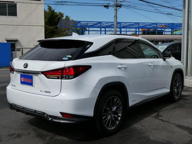 ＲＸ ＲＸ４５０ｈ　Ｆスポーツ　後期・１オーナー・黒革エアシート・ＳＲ・パノラミックビュー・純正タッチパネルナビ・フルセグ・３眼ＬＥＤ・カープレイ・パワーバックドア・セーフティＳ・純正２０ＡＷ・リアシートヒーター・オートＨＩビーム（9枚目）