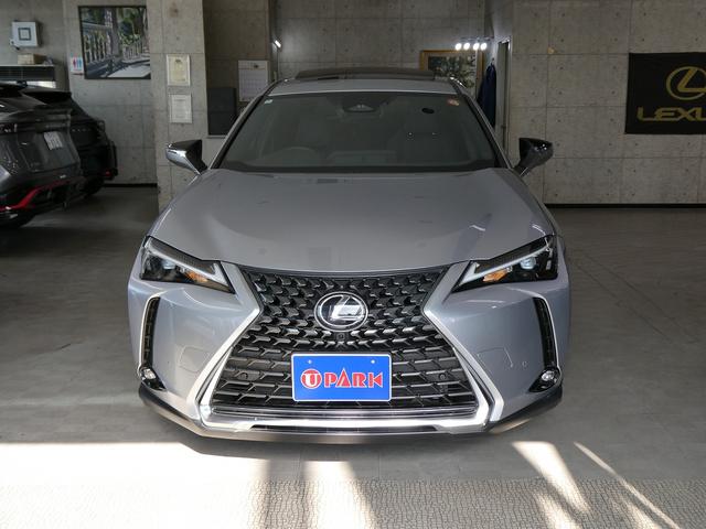 ＵＸ ＵＸ３００ｈ　バージョンＣ　後期・１オーナー・Ｌ－ＴＥＸレザー・ＳＲ・パノラミックビュー・１２．３インチタッチパネルナビ・フルセグ・カープレイ・セーフティＳ・ＬＥＤヘッド・シートヒーター・パドルシフト・純正ドラレコ・ＥＴＣ２．０（4枚目）