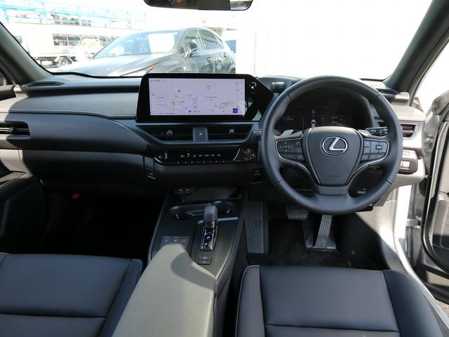 ＵＸ ＵＸ３００ｈ　バージョンＣ　後期・１オーナー・Ｌ－ＴＥＸレザー・ＳＲ・パノラミックビュー・１２．３インチタッチパネルナビ・フルセグ・カープレイ・セーフティＳ・ＬＥＤヘッド・シートヒーター・パドルシフト・純正ドラレコ・ＥＴＣ２．０（9枚目）