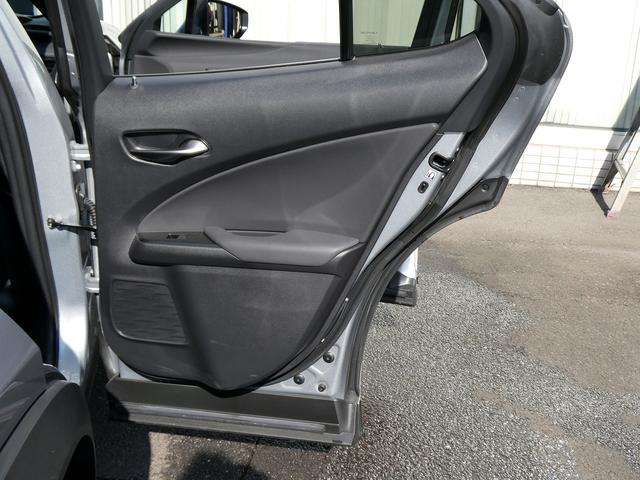 ＵＸ ＵＸ３００ｈ　バージョンＣ　後期・１オーナー・Ｌ－ＴＥＸレザー・ＳＲ・パノラミックビュー・１２．３インチタッチパネルナビ・フルセグ・カープレイ・セーフティＳ・ＬＥＤヘッド・シートヒーター・パドルシフト・純正ドラレコ・ＥＴＣ２．０（41枚目）