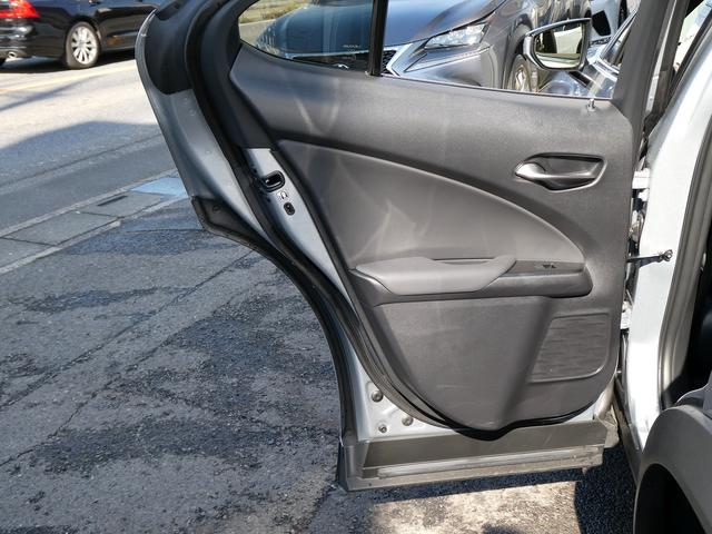 ＵＸ ＵＸ３００ｈ　バージョンＣ　後期・１オーナー・Ｌ－ＴＥＸレザー・ＳＲ・パノラミックビュー・１２．３インチタッチパネルナビ・フルセグ・カープレイ・セーフティＳ・ＬＥＤヘッド・シートヒーター・パドルシフト・純正ドラレコ・ＥＴＣ２．０（42枚目）