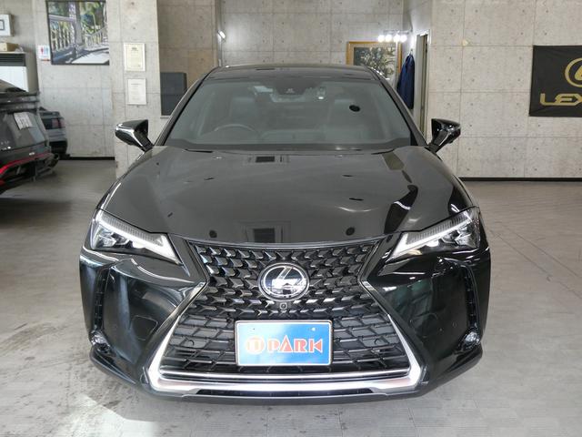 UX UX250h バージョンL 後期・黒革エアシート・パノラミックビュー・12.3インチタッチパネルナビ・フルセグ・カープレイ・純正18AW・パワーバックドア・3眼LEDヘッド・オートHIビーム・セーフティS・ドラレコ・ETC2.0(4枚目)