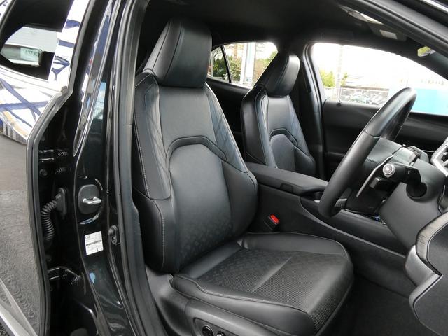 UX UX250h バージョンL 後期・黒革エアシート・パノラミックビュー・12.3インチタッチパネルナビ・フルセグ・カープレイ・純正18AW・パワーバックドア・3眼LEDヘッド・オートHIビーム・セーフティS・ドラレコ・ETC2.0(12枚目)