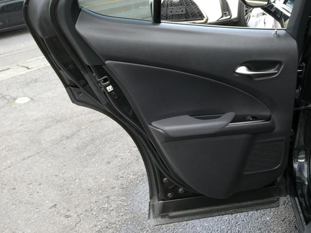 UX UX250h バージョンL 後期・黒革エアシート・パノラミックビュー・12.3インチタッチパネルナビ・フルセグ・カープレイ・純正18AW・パワーバックドア・3眼LEDヘッド・オートHIビーム・セーフティS・ドラレコ・ETC2.0(46枚目)