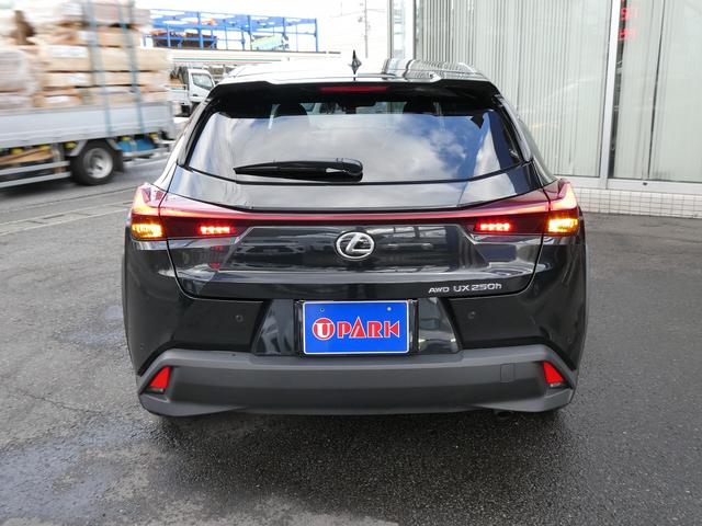 UX UX250h バージョンL 後期・黒革エアシート・パノラミックビュー・12.3インチタッチパネルナビ・フルセグ・カープレイ・純正18AW・パワーバックドア・3眼LEDヘッド・オートHIビーム・セーフティS・ドラレコ・ETC2.0(68枚目)