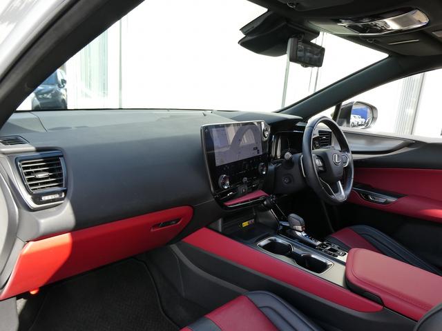 NX NX350h Fスポーツ 1オーナー・赤革エアシート・パノラマルーフ・3眼LED・14インチナビフルセグ・オレンジキャリパー・カープレイ・パノラミックビュー・アドバンスドパーク・純正20AW・リアシートヒーター・1500W電源(18枚目)