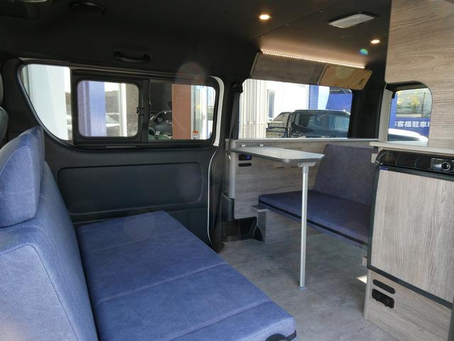 ハイエースバン スーパーGL ダークプライムII インディアンキャンパー製アパッチ・サブバッテリー×2・2段ベッド・1500Wインバーター・電子レンジ・走行充電・40L冷蔵庫・シンク・10L給排水タンク・テーブル・アルパインナビフリップダウンモニター(15枚目)