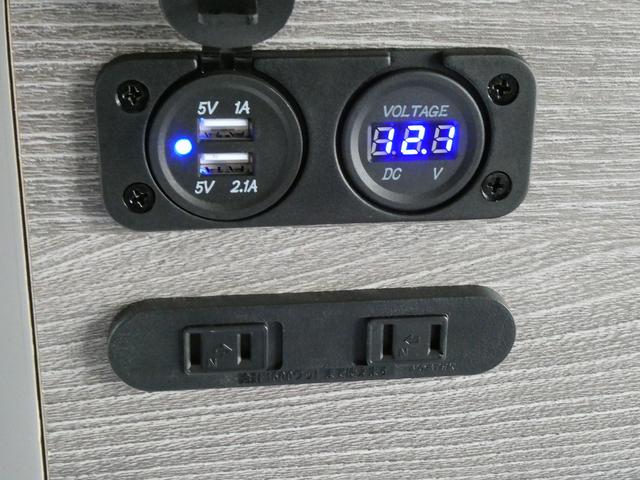 ハイエースバン スーパーGL ダークプライムII インディアンキャンパー製アパッチ・サブバッテリー×2・2段ベッド・1500Wインバーター・電子レンジ・走行充電・40L冷蔵庫・シンク・10L給排水タンク・テーブル・アルパインナビフリップダウンモニター(40枚目)