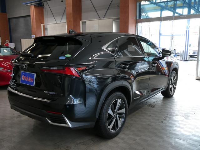 後期・１オーナー・茶革Ｌ−ＴＥＸシート・セーフティＳ・３眼ＬＥＤヘッド・純正ナビ・フルセグ・Ｓ／Ｂカメラ・パワーバックドア・パドルシフト・純正１８ＡＷ・シートヒーター・オートＨＩビーム・ステアヒーター