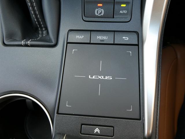 後期・１オーナー・茶革Ｌ−ＴＥＸシート・セーフティＳ・３眼ＬＥＤヘッド・純正ナビ・フルセグ・Ｓ／Ｂカメラ・パワーバックドア・パドルシフト・純正１８ＡＷ・シートヒーター・オートＨＩビーム・ステアヒーター