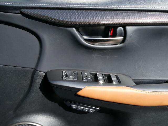 後期・１オーナー・茶革Ｌ−ＴＥＸシート・セーフティＳ・３眼ＬＥＤヘッド・純正ナビ・フルセグ・Ｓ／Ｂカメラ・パワーバックドア・パドルシフト・純正１８ＡＷ・シートヒーター・オートＨＩビーム・ステアヒーター