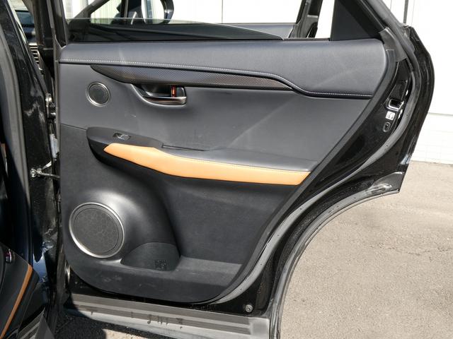 後期・１オーナー・茶革Ｌ−ＴＥＸシート・セーフティＳ・３眼ＬＥＤヘッド・純正ナビ・フルセグ・Ｓ／Ｂカメラ・パワーバックドア・パドルシフト・純正１８ＡＷ・シートヒーター・オートＨＩビーム・ステアヒーター