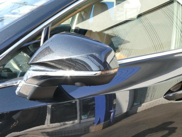 後期・１オーナー・茶革Ｌ−ＴＥＸシート・セーフティＳ・３眼ＬＥＤヘッド・純正ナビ・フルセグ・Ｓ／Ｂカメラ・パワーバックドア・パドルシフト・純正１８ＡＷ・シートヒーター・オートＨＩビーム・ステアヒーター