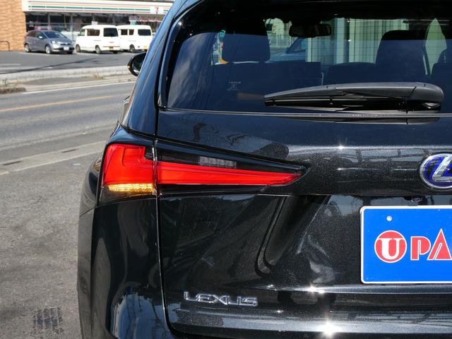 後期・１オーナー・茶革Ｌ−ＴＥＸシート・セーフティＳ・３眼ＬＥＤヘッド・純正ナビ・フルセグ・Ｓ／Ｂカメラ・パワーバックドア・パドルシフト・純正１８ＡＷ・シートヒーター・オートＨＩビーム・ステアヒーター