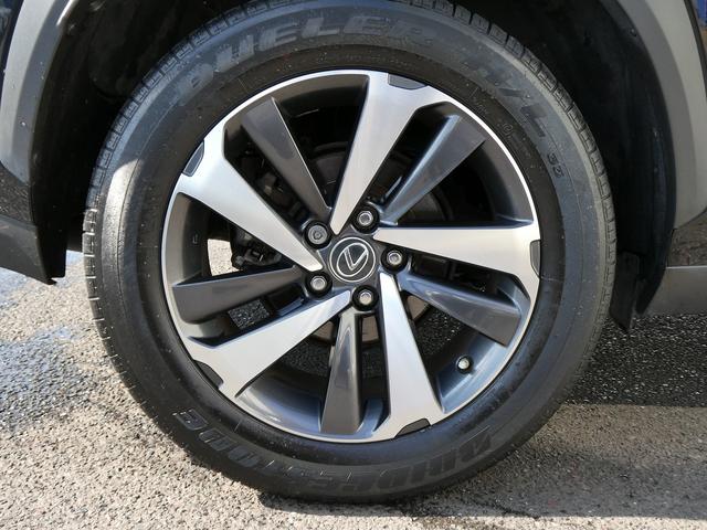 後期・１オーナー・茶革Ｌ−ＴＥＸシート・セーフティＳ・３眼ＬＥＤヘッド・純正ナビ・フルセグ・Ｓ／Ｂカメラ・パワーバックドア・パドルシフト・純正１８ＡＷ・シートヒーター・オートＨＩビーム・ステアヒーター