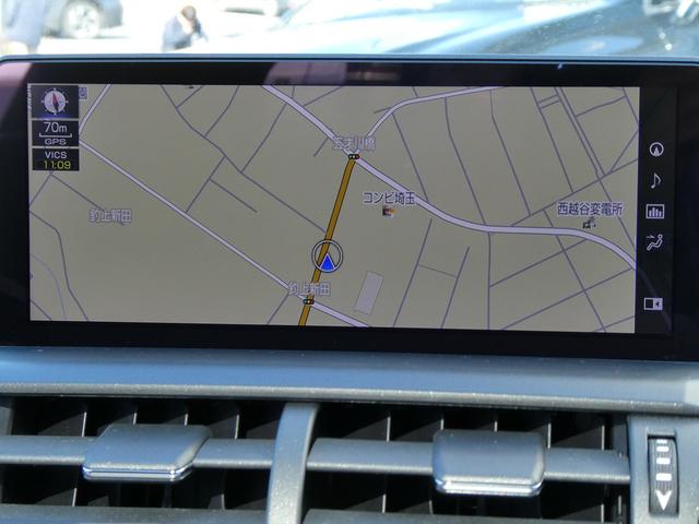 ＮＸ ＮＸ３００　スパイス＆シック　後期・黒革Ｌ－ＴＥＸエアシート・パノラマルーフ・パノラミックビュー・３眼ＬＥＤ・純正ナビ・フルセグ・後席モニター・同色フェンダー・専用内装色・パワーバックドア・ＢＳＭ・セーフティＳ・オートＨＩビーム（20枚目）