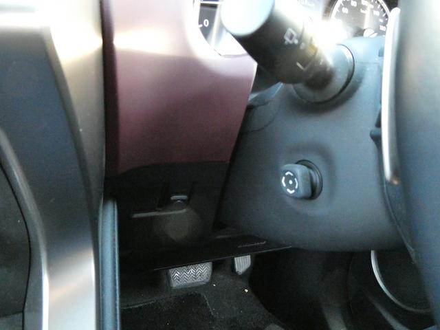 ＮＸ ＮＸ３００　スパイス＆シック　後期・黒革Ｌ－ＴＥＸエアシート・パノラマルーフ・パノラミックビュー・３眼ＬＥＤ・純正ナビ・フルセグ・後席モニター・同色フェンダー・専用内装色・パワーバックドア・ＢＳＭ・セーフティＳ・オートＨＩビーム（30枚目）