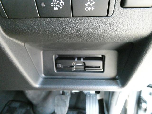 キャラバン グランドプレミアムGXマイルームローンチエディション OP跳ね上げベット・ロールスクリーン・ディーゼルターボ・両側スライドドア・左側自動ドア・アラウンドビュー・AC100V・外部電源入力システム・ルーフサイド間接照明・ウッドブラインド・木目調ルーフパネル(51枚目)