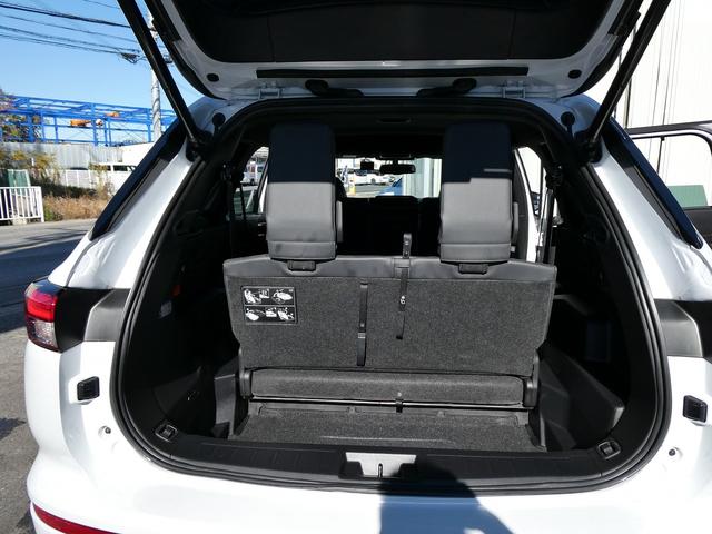 アウトランダーＰＨＥＶ Ｐ　黒革・アラウンドビュー・ＢＯＳＥサウンド・マイパイロット・ｅ－Ａｓｓｉｓｔ・純正ナビ・フルセグ・Ｓ－ＡＷＣ・純正エアロ・ミツビシコネクト・パワーバックドア・全席シートヒーター・ＨＵＤ・純正２０ＡＷ（15枚目）